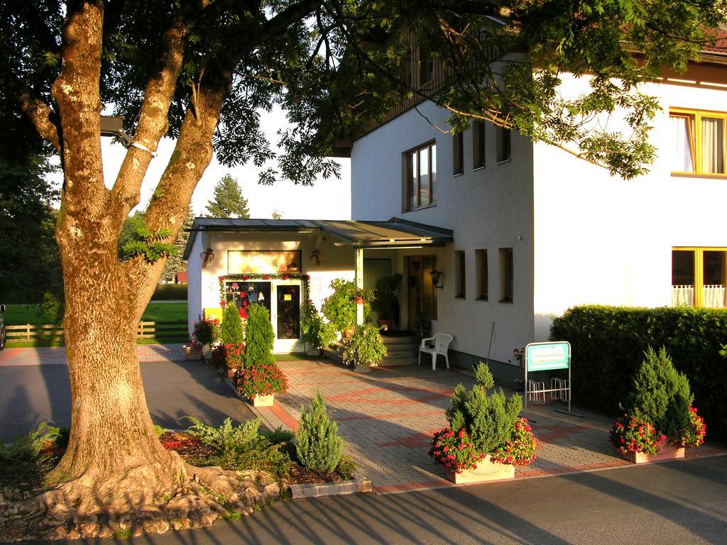克恩顿州阿尔卑斯山营地酒店 Kotschach-Mauthen 外观 照片